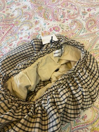 Falda corta cuadros Bershka, bombacha, preciosa.