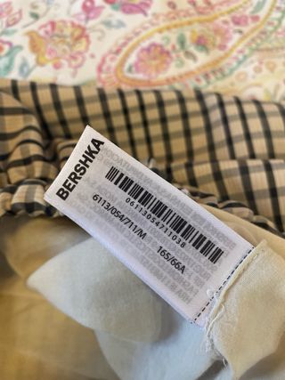 Falda corta cuadros Bershka, bombacha, preciosa.