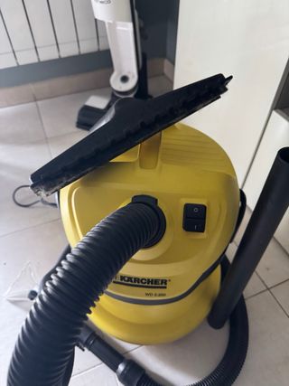 Aspirador Karcher WD 2.200