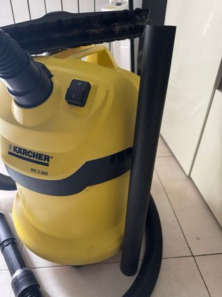 Aspirador Karcher WD 2.200