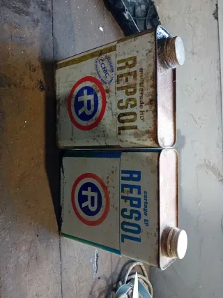 2 latas antiguas aceite Repsol