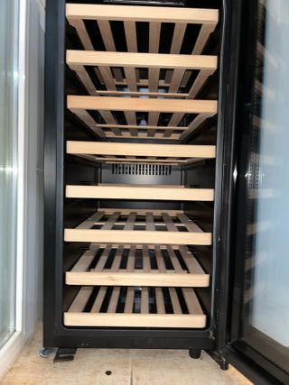 Vinoteca Klarstein Barossa 38 botellas