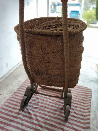 Carro de la compra de esparto