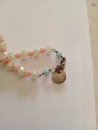 Collana con ciondoli e perline