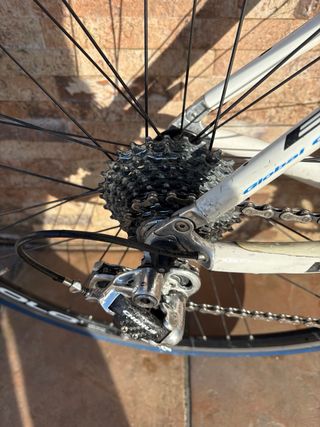 Bicicleta de carretera BH G4