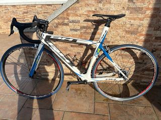 Bicicleta de carretera BH G4