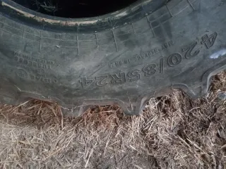 Neumáticos 420/85R24