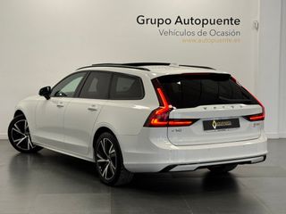 Volvo V90 R-DESIGN B4 D