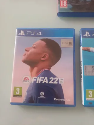 Juegos PS4: FIFA 22, 19, God of War x2