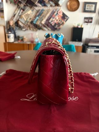 Borsa Label Rose vernice rossa