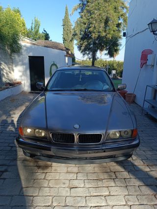 BMW 728i un propietario nacional 160.000 km Año 98