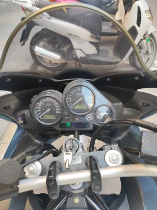 Yamaha Fazer 600cc del 2003
