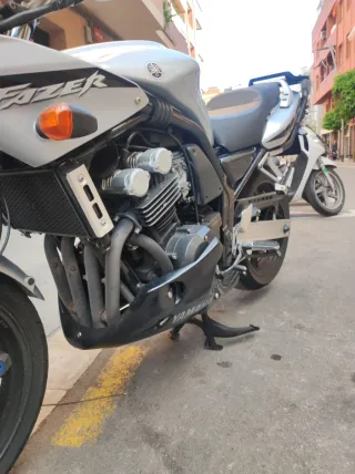 Yamaha Fazer 600cc del 2003