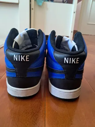 Zapatillas Nike Azules y Blancas