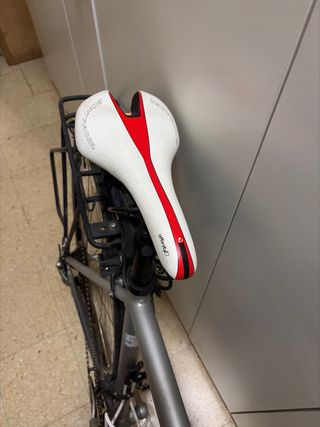 Bicicleta de carretera gris, talla M