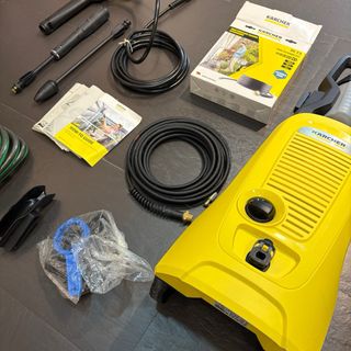 Limpiadora a presión Kärcher + tubo desatascador.