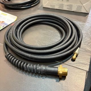 Limpiadora a presión Kärcher + tubo desatascador.