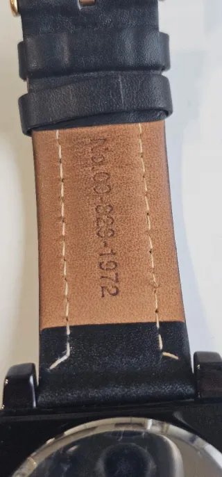 Reloj Marc Ecko Negro y Dorado