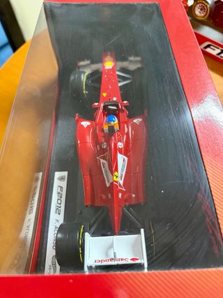 Ferrari F2012  Fernando Alonso Hot Wheels 1/18
