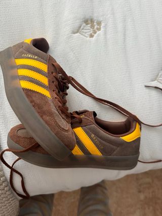 Adidas Gazelle Marrones y Amarillas