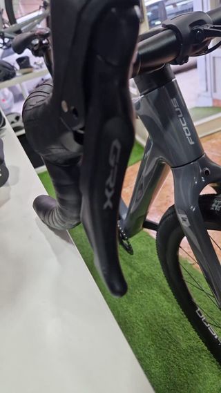 FOCUS ATLAS GRAVEL CARBONO SHIMANO GRX 12V TALLA S