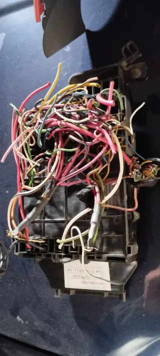 Cuadro Cuentakilómetros y Caja Fusibles Smart