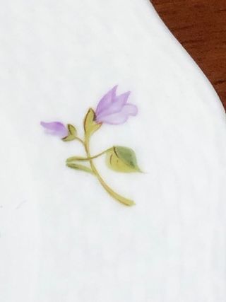 Piatto Herend decorato con verdure