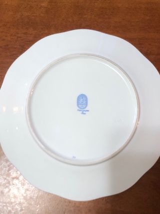 Piatto Herend decorato con verdure