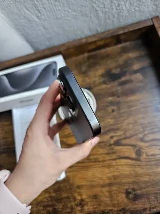 iPhone 15 Pro 256GB Negro/Gris