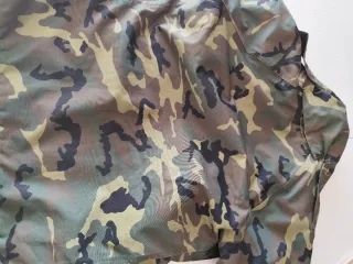 Chaquetón de campaña militar