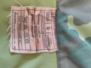 Chaquetón de campaña militar