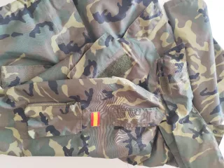 Chaquetón de campaña militar