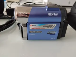 Videocámara Panasonic NV-GS22 + Accesorios