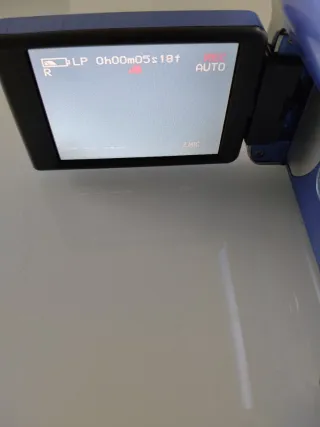 Videocámara Panasonic NV-GS22 + Accesorios