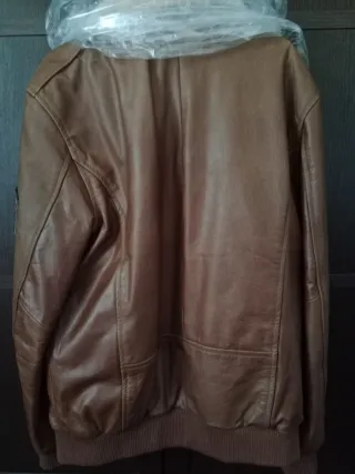 Chaqueta de cuero estilo aviador