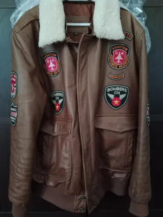 Chaqueta de cuero estilo aviador