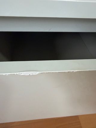 2 Mesitas de noche blancas de madera