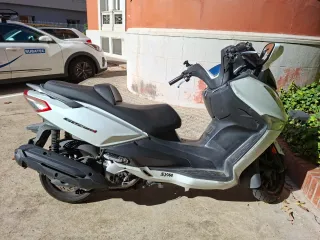 SYM GTS 300 Maxi Scooter 57056km. Barcelona