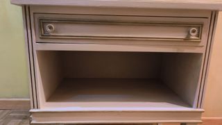 Mesita Noche Vintage Restaurada Blanco Roto Dorado