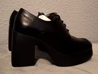 Zapatos Wonders de piel negros
