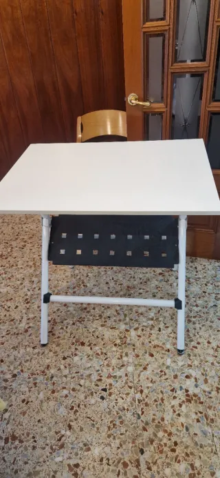 Mesa de diseño plegable