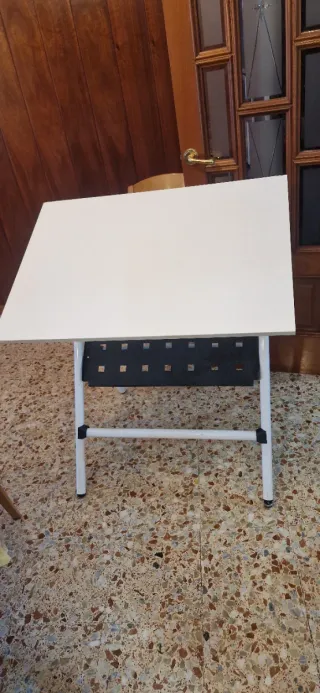 Mesa de diseño plegable