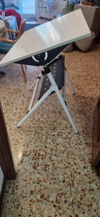 Mesa de diseño plegable