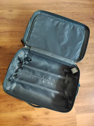 Maleta de viaje mediana gris