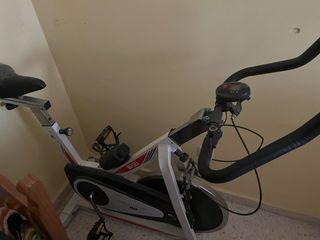 Bicicleta estática casi nueva