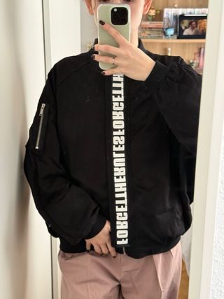 Chaqueta bomber oversize negra