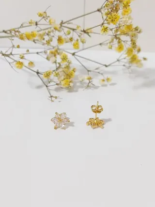 Pendientes Pandora Flor Dorados