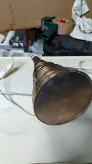 Lampada da tavolo ottone design futurista