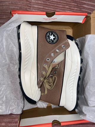 Zapatos Converse All Star.