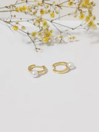 Pendientes Pandora Aro Perla Dorados